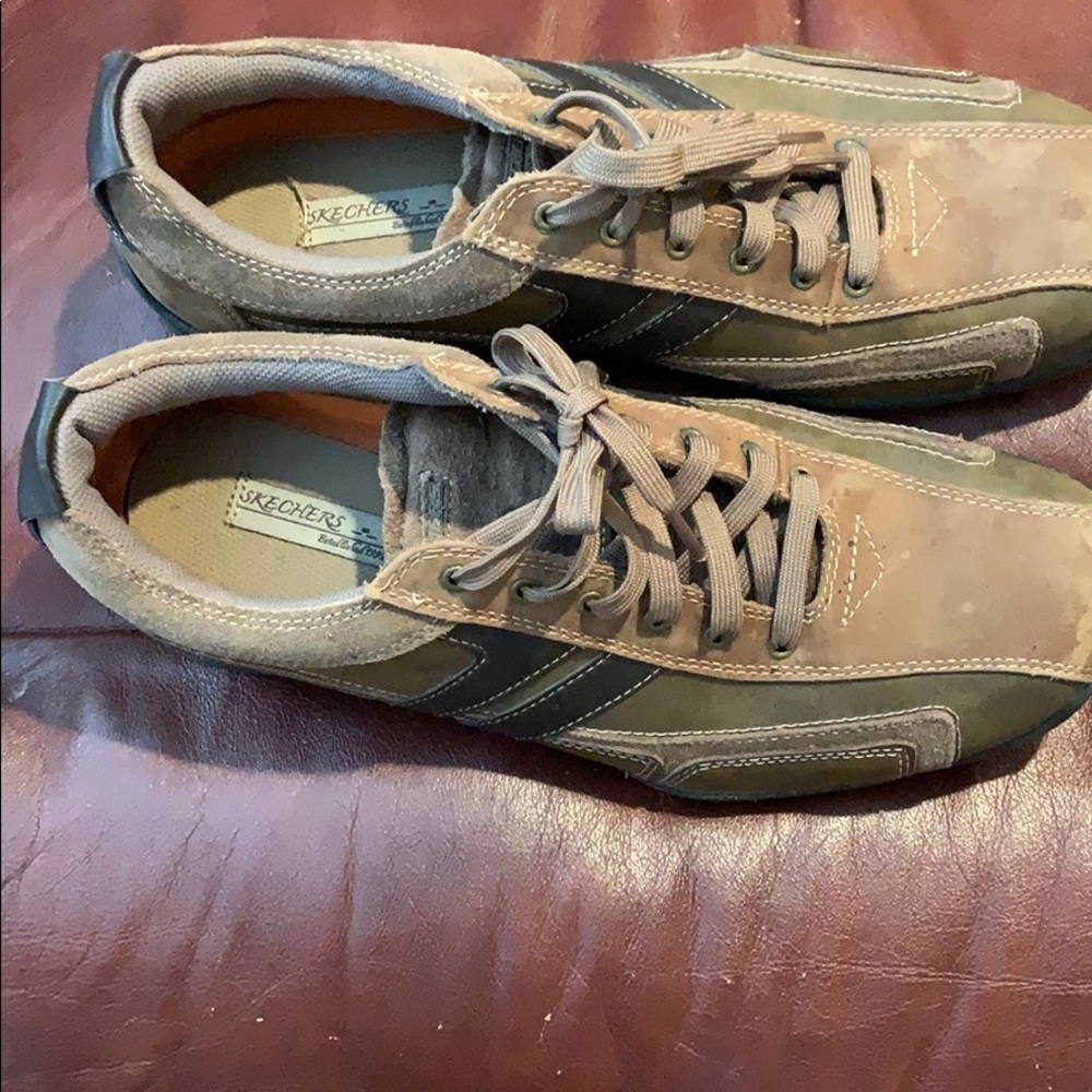 Shoes - Picture 4 of 5